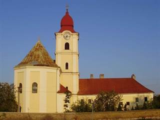 Františkánsky kostol Fiľakovo 2 - Tomi.n