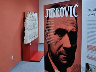 Pamätná izba Dušana S. Jurkoviča 4