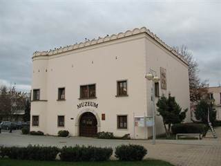 Mestské múzeum v Seneci 18 - Taz666