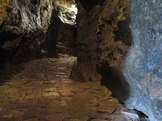 Skalka pri Trenčíne - Veľ. 8 - Kenad