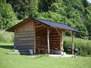 Drevenice na lúke 12