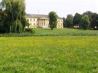 Kaštieľ v Dolnej Krup. 2 - Lure