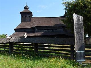 Drevený kostolík v Uličskom 03