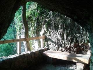 Jaskyňa Peško 2