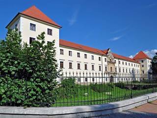 Kaštieľ v Stupave 4 - LMih