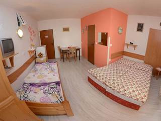 Penzión pod Zámkom 16