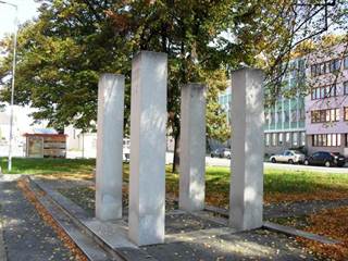 Pamätník obetiam komunizmu Trenčín 2