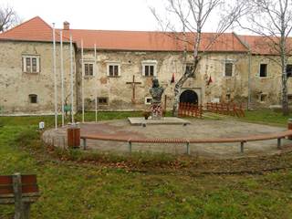 Kaštieľ Františka Rákocziho 5 - peter panko