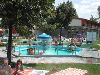 Termálne kúpalisko Horné Saliby 06