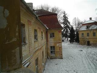 Kaštieľ v Chtelnici 7