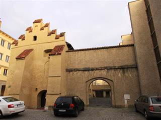 Caraffova väznica 1