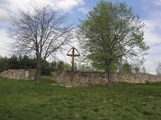 Zrúcanina kostolíka v Krásne 5 - Andrea Jakubíková