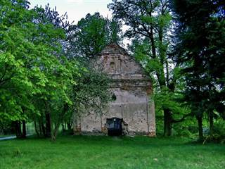 Zrúcanina kostola na Vrchhore 01