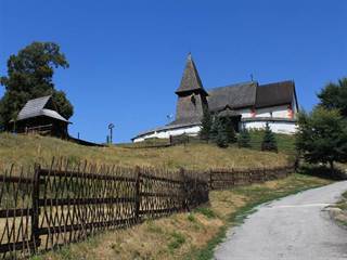 Stredoveký kostolík v Čeríne 04 - Lad.Szeghö