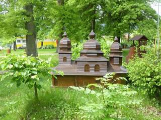 Minigaléria drevených kostolíkov 02