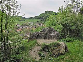 Kamenné dvojkreslo 5 - Majtán Robo