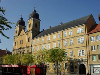 Piaristický kostol a kláštor Trenčín 1