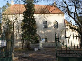 Pezinský zámok 3 feťour