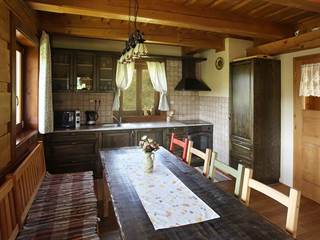 Drevenice na lúke 03