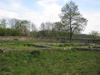 Zrúcanina kostolíka v Krásne 2 - Andrea Jakubíková