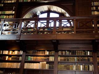 Aponiovská knižnica 04