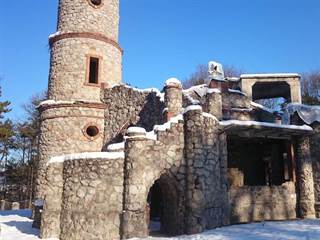 Letohrádok Babylon 5 - Tomas Hertl