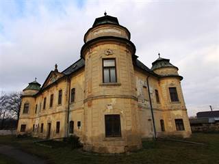 Kaštieľ v Hronseku 2 vypadni.sk