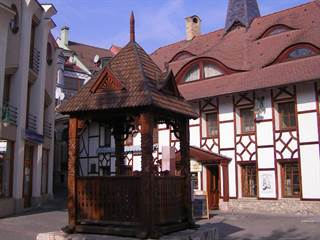 Nádvorie Európy 6 - Szeder László