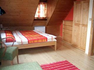 Drevenice na lúke 04