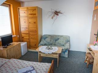 Penzión pod Zámkom 12