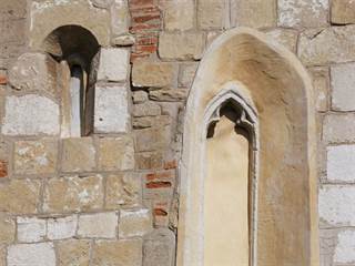 Stredoveký kostolík v Boldogu 05